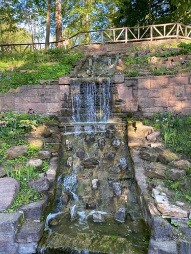 Um den Großen Teich im Kurpark Bad Nauheim