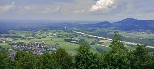 Entlang der Apostelstationen auf den Petersberg