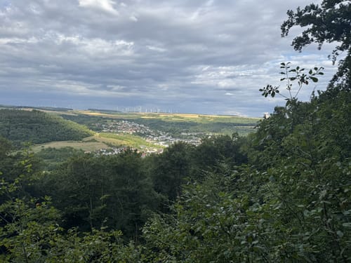 Teufelsschlucht und Keltenhöhle Rundweg