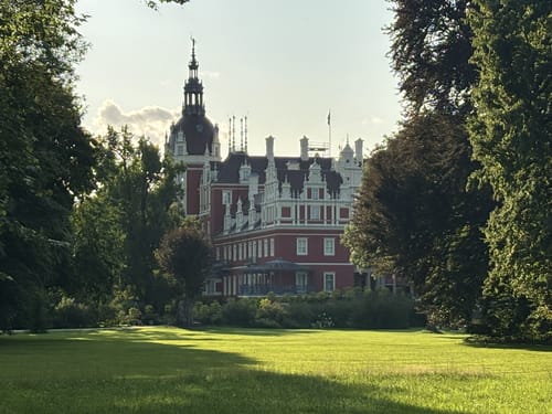 Runde durch Muskauer Schlosspark