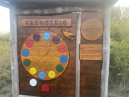 Feensteig im Märchenwald