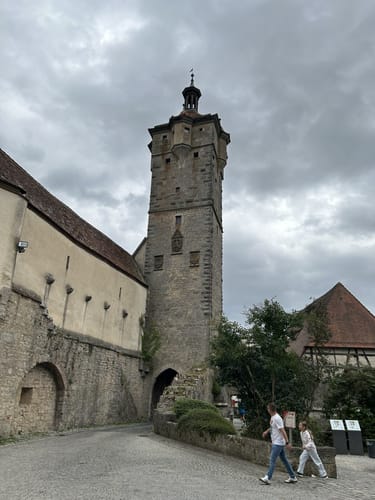 Rothenburg ob der Tauber: Alte Stadtmauer mit Wehrgang Runde