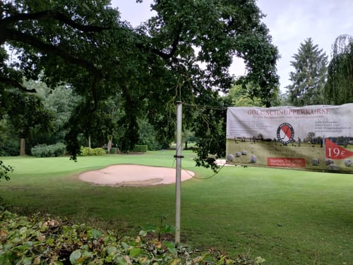 Um den Großen Teich im Kurpark Bad Nauheim