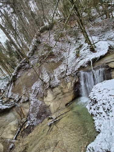 Um den Schmalegger Wasserfall und Ringgenburg