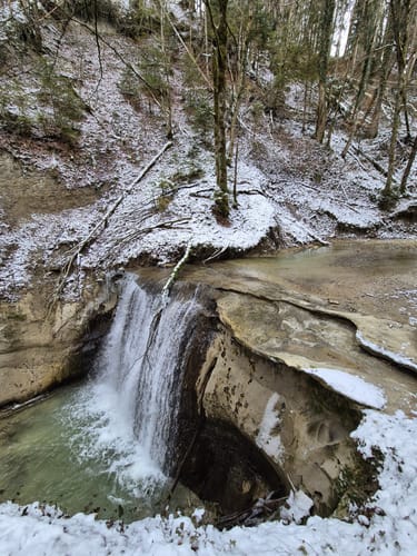 Um den Schmalegger Wasserfall und Ringgenburg