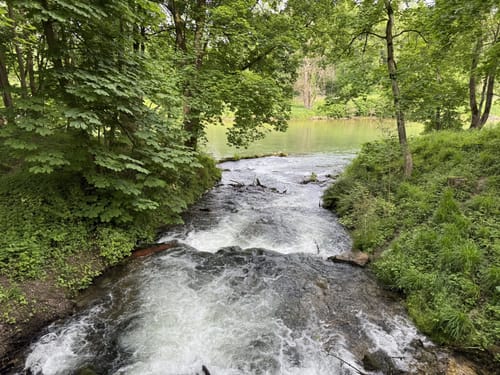 Kolomanbrücke und Isarstrand bei Ismaning