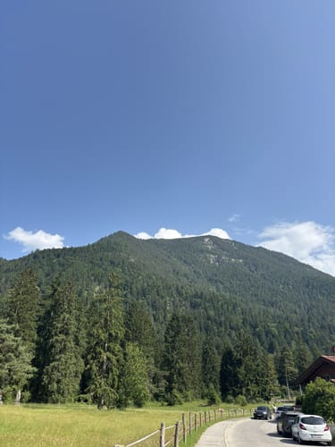 Oberau zu Krottenkopfhütte und Abstieg über Esterbergalm und Farchant