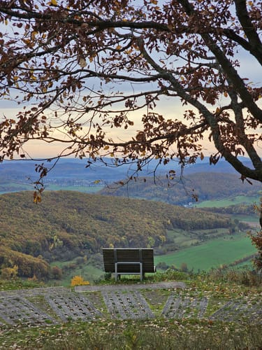 Rund um Junkerkuppe und Burg Hanstein
