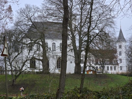 Itzehoer Rundwanderweg 23: Schloss Breitenburg