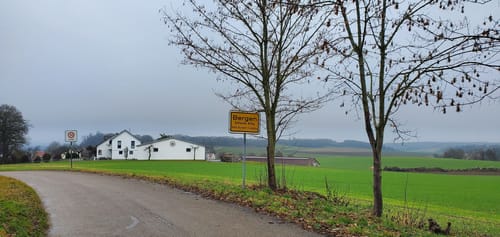Vom Affinger Schloss zur Salzbergkapelle