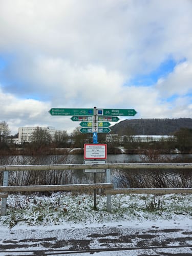 Am Saarufer: Yachthafen - Hafen Merzig