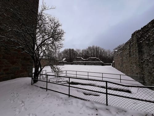 "Ramholzer Schlosspark und Burg Steckelberg" Spessartspur
