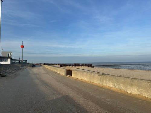 Spaziergang an der Cuxhavener Promenade