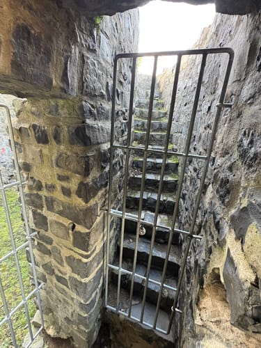 Rund um die Tomburg