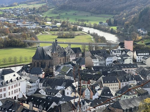 Vom Warsberg zum Saarufer