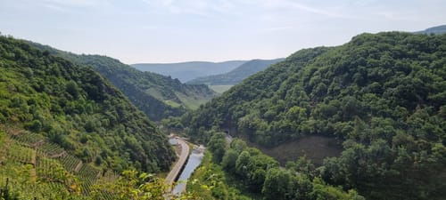 Ahrtalalpin: Von Altenahr über Mayschoss und das Teufelsley