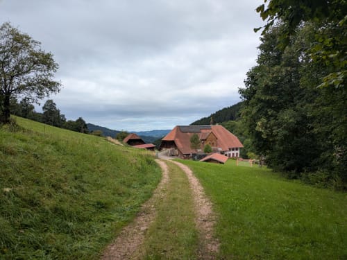 Hirtenweg von Yach