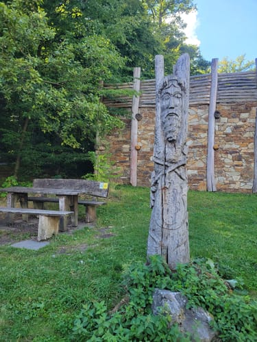 Fellingshausen: Archäologischer Wanderweg auf den Dünsberg