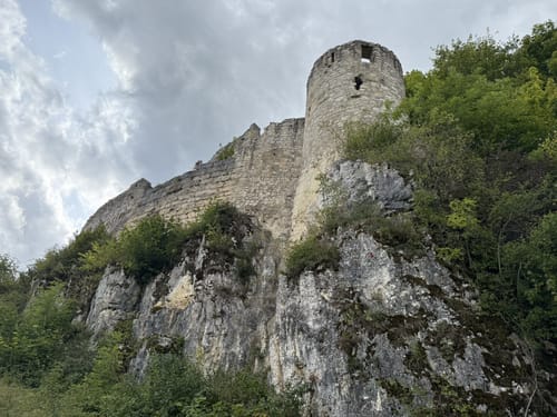 Ruine Hohenurach - Uracher Wasserfall ab Bad Urach Ermstalklinik