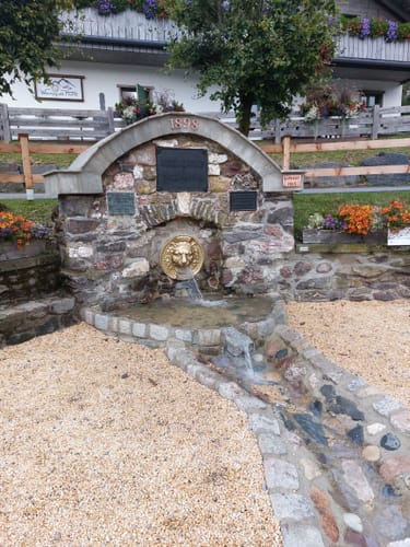 Masserberg, Kleiner Sauberg, Werraquell-Hütte