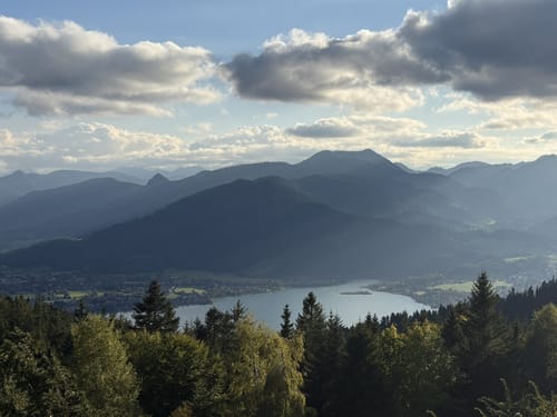 Von Tegernsee zum Berggasthof Neureuth über den Maximiliansweg