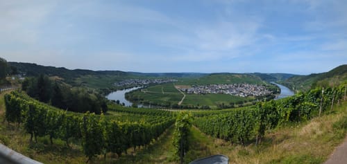 Auf die Konstantinhöhe bis zum Keschnansz Felsen
