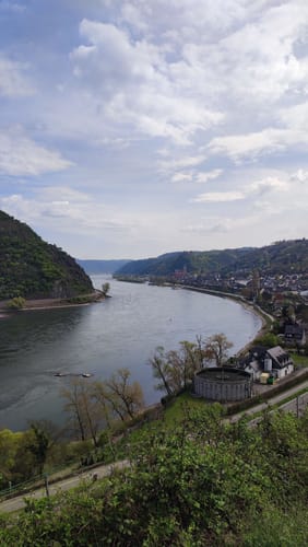 Rund um Urbar am Rhein entlang