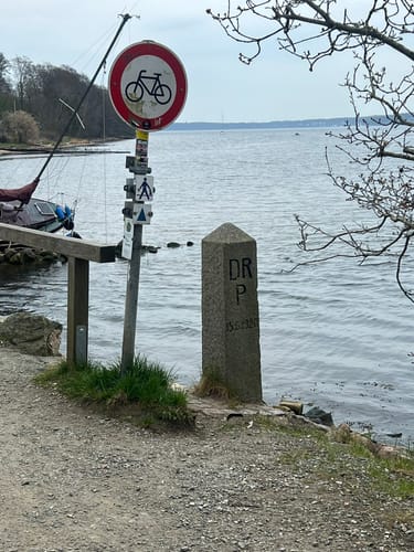 Kollund Skov via Molevej
