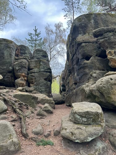 Leupoldishain - Labyrinthwächter - Panoramablick Bernhardstein