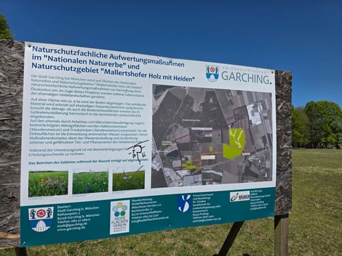 Durchs Naturschutzgebiet Mallertshofer Holz