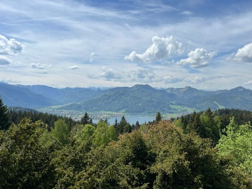 Tegernseer Höhenweg über den Neureuther Gipfel ab St. Quirin