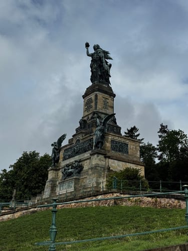 Rheinsteig Etappe 17: Lorch - Rüdesheim