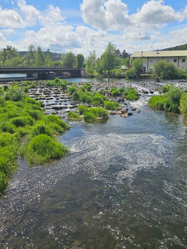 An der jungen Donau und durch ihr steinernes Bett