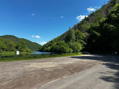 Um das Staubecken in Heimbach