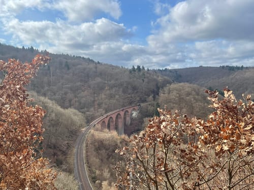 Von Boppard zum Hubertusviadukt