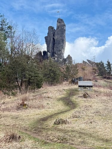 Signalstein, Ruine Wolfsberg, Drei Zinnen, und Burggraf Rundweg