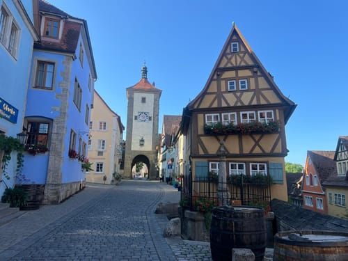 Rothenburg ob der Tauber: Alte Stadtmauer mit Wehrgang Runde