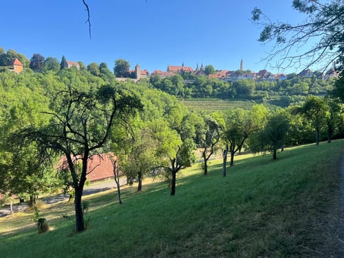 Rothenburg ob der Tauber: Alte Stadtmauer mit Wehrgang Runde
