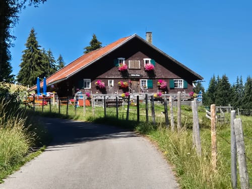 Zum Waldspielplatz im Großen Wald