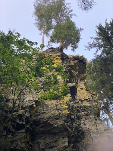 Burgbachwasserfall und Burgbachfelsen