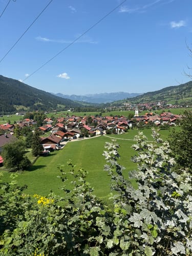 Von Bad Oberdorf entlang der Ostrach und zum Schleierfall