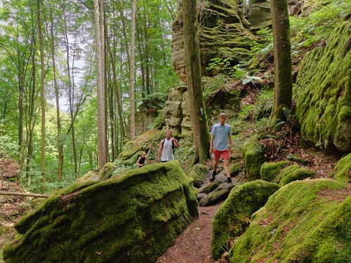 Teufelsschlucht und Keltenhöhle Rundweg