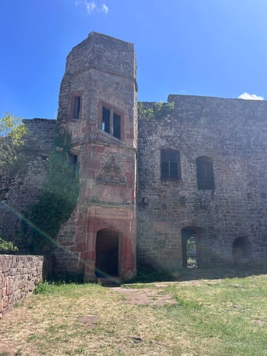 Von Eschbach zur Madenburg