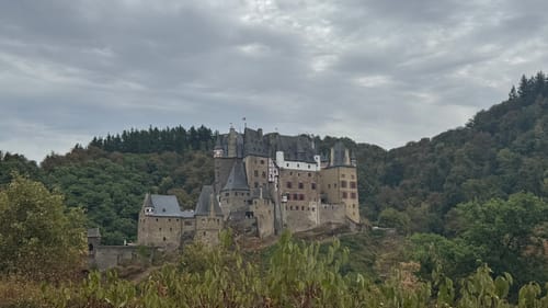 Von Wierschem zur Burg Eitz