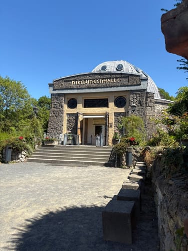 Königswinter - Drachenfels - Milchhäuschen -  Hirschburg