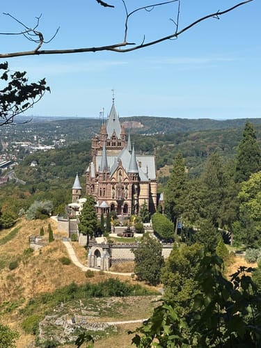 Königswinter - Drachenfels - Milchhäuschen -  Hirschburg