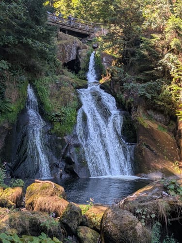 Wasserfälle - Hochseilgarten - Bergsee