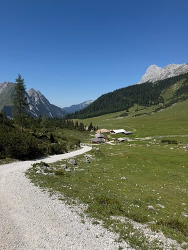 Fuggeralm - Laditzköpfl - Ladizjöchl - Mahnkopf