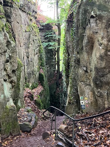 Teufelsschlucht und Keltenhöhle Rundweg