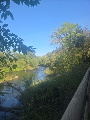 Um das Staubecken in Heimbach